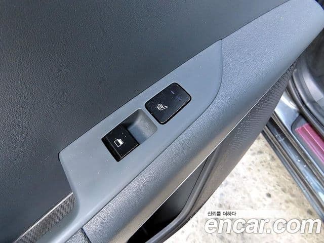 Kia Niro 2022 — Фото 16/20