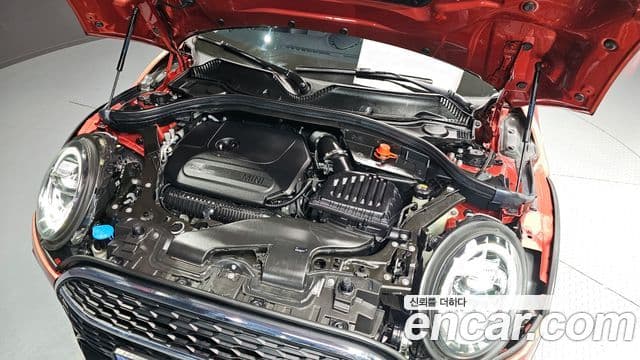 Mini Cooper S Clubman 2020 — ფოტო 6/20