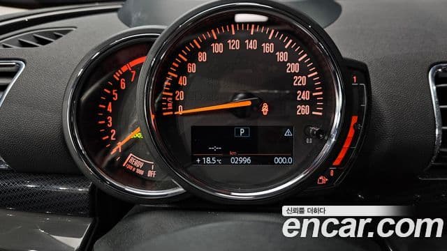 Mini Cooper S Clubman 2020 — ფოტო 8/20