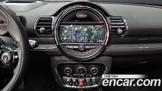 Mini Cooper S Clubman 2020 — ფოტო 19/20