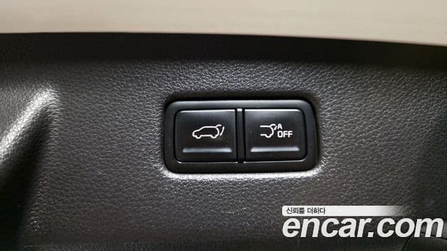 Kia Carnival 2022 — Фото 19/20