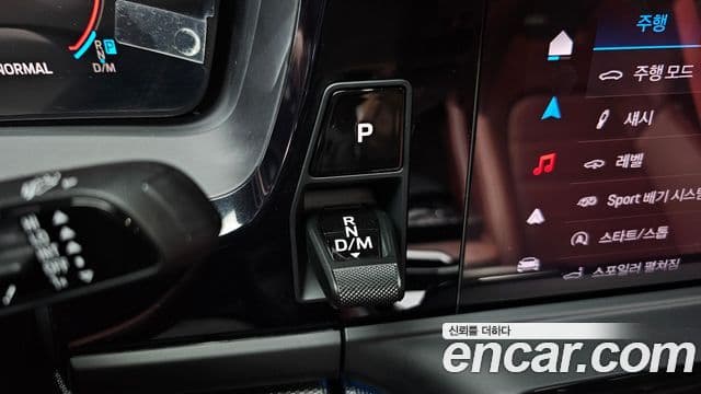 Porsche Panamera 2025 — ფოტო 9/20