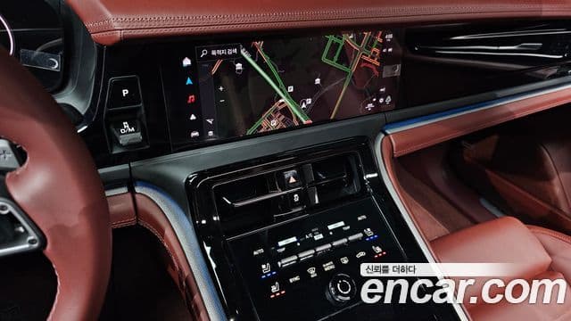 Porsche Panamera 2025 — ფოტო 17/20