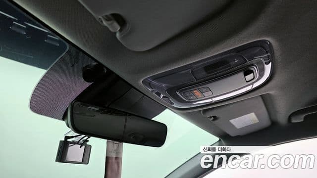 Hyundai The New Avante Hybrid 2020 — Photo 3/20