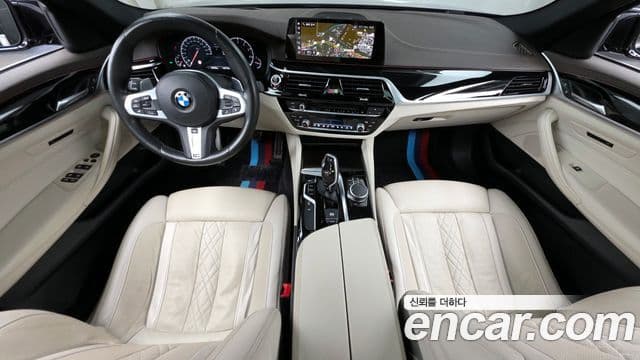 BMW 5 Series 2019 — Şəkil 13/20