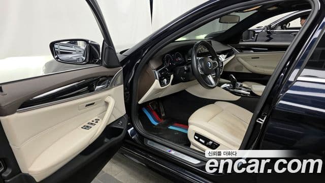 BMW 5 Series 2019 — Şəkil 7/20