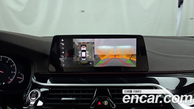 BMW 5 Series 2019 — Şəkil 15/20