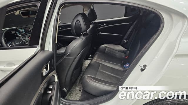 Genesis G70 2022 — ფოტო 6/20