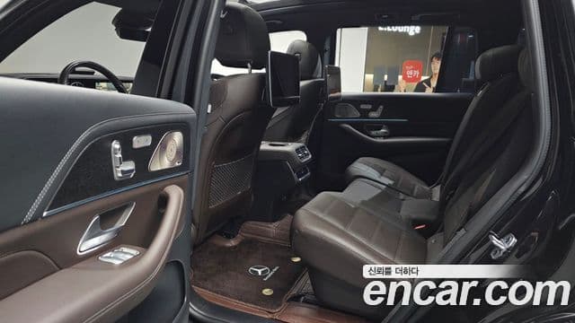 Mercedes-Benz GLS-Class 2023 — Фото 12/20