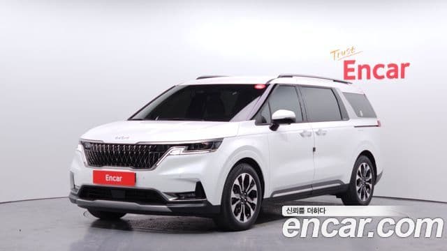 Kia Carnival 2023 — ფოტო 1/20