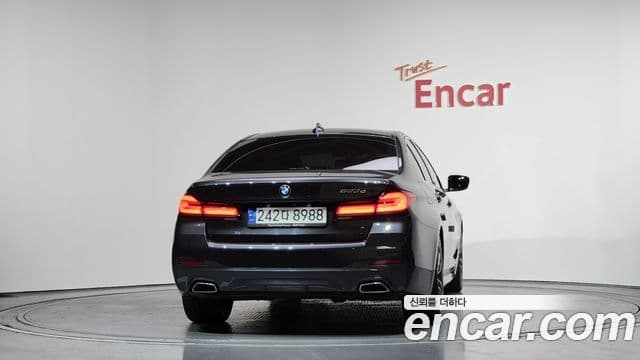 BMW 5 Series 2021 — Şəkil 4/20