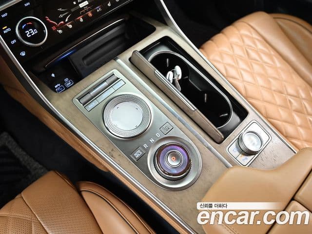 Genesis GV80 2020 — ფოტო 7/20