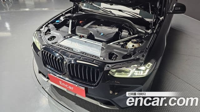 BMW X4 2022 — Photo 10/20