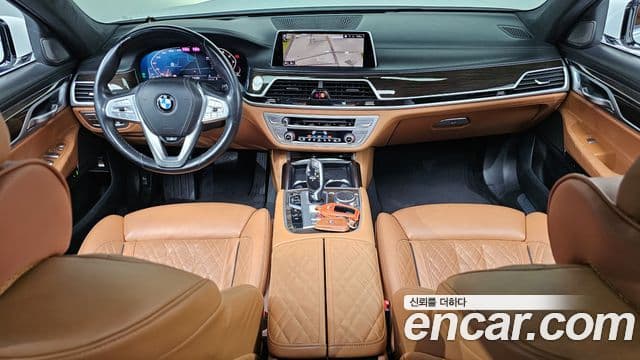 BMW 7 Series 2019 — ფოტო 7/20