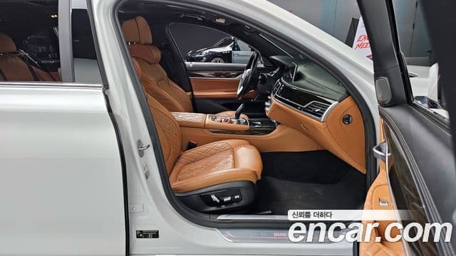 BMW 7 Series 2019 — ფოტო 10/20