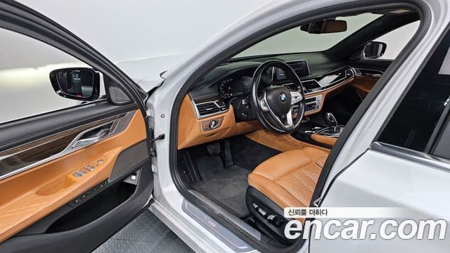 BMW 7 Series 2019 — ფოტო 11/20