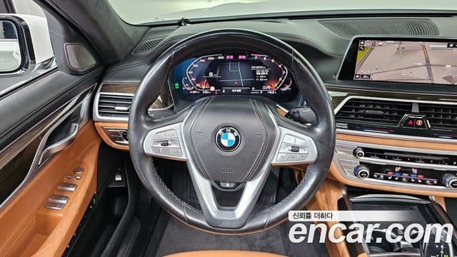 BMW 7 Series 2019 — ფოტო 13/20