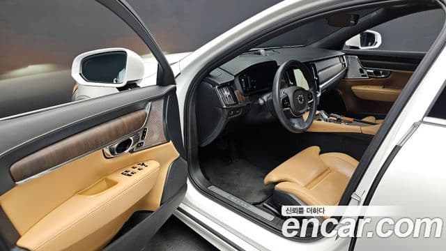 Volvo S90 2022 — ფოტო 11/20