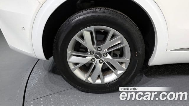 Genesis GV70 2022 — ფოტო 5/20