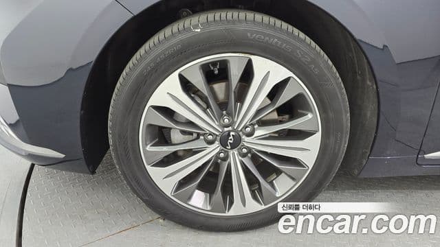 Kia K8 2022 — ფოტო 5/20