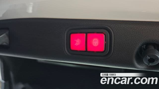 Mercedes-Benz E-Class 2022 — Şəkil 19/20