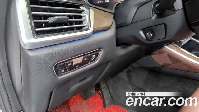 BMW X5 2022 — ფოტო 16/20