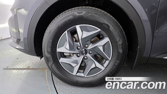 Kia Sorento 2022 — ფოტო 5/20
