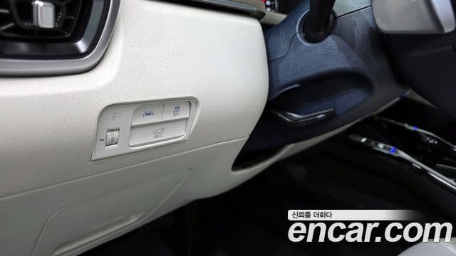 Kia Sorento 2022 — ფოტო 15/20