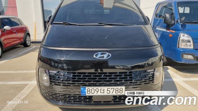 Hyundai Staria 2023 — Şəkil 3/20