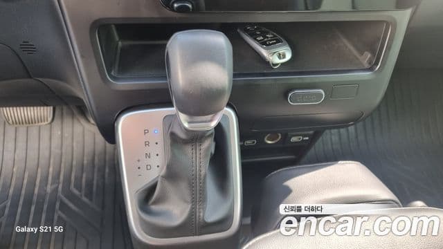 Hyundai Staria 2023 — Şəkil 9/20