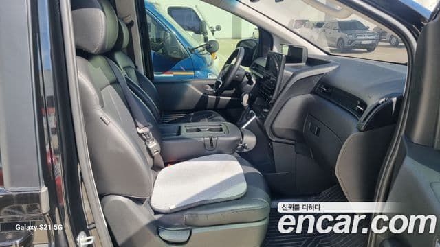 Hyundai Staria 2023 — Şəkil 10/20