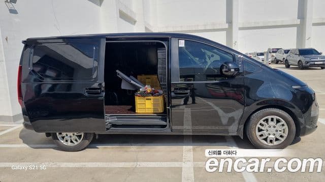 Hyundai Staria 2023 — Şəkil 19/20