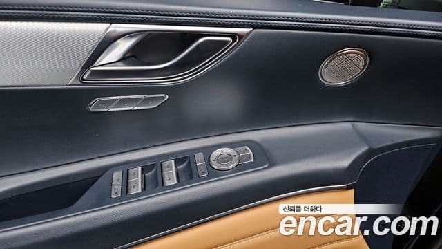 Genesis GV80 2021 — ფოტო 14/20