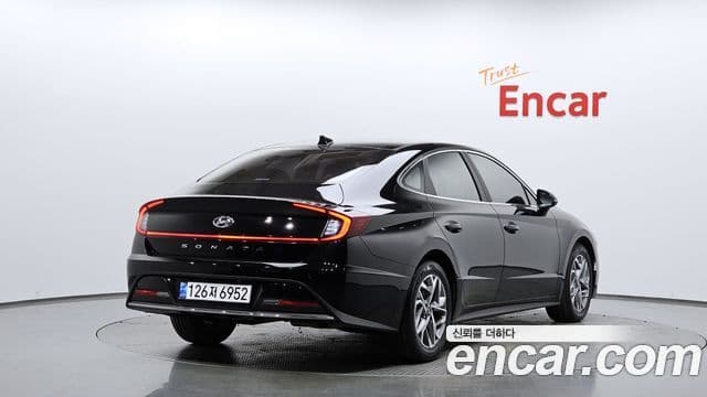 Hyundai Sonata Hybrid 2019 — ფოტო 5/20