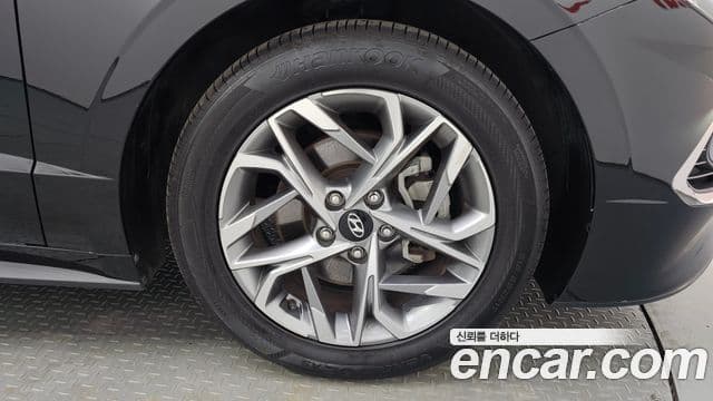 Hyundai Sonata Hybrid 2019 — ფოტო 9/20
