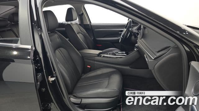 Hyundai Sonata Hybrid 2019 — ფოტო 8/20