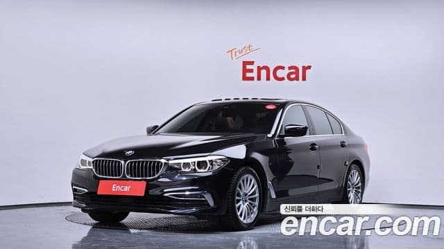 BMW 5 Series 2019 — ფოტო 20/20