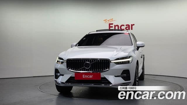Volvo XC60 2023 — Фото 3/20