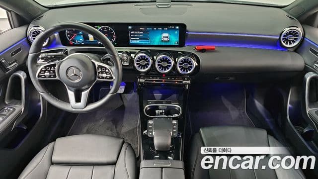 Mercedes-Benz A-Class 2022 — ფოტო 7/20