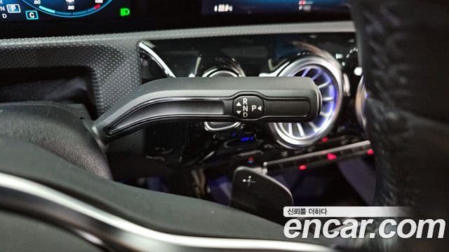 Mercedes-Benz A-Class 2022 — ფოტო 9/20