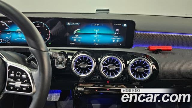 Mercedes-Benz A-Class 2022 — ფოტო 14/20