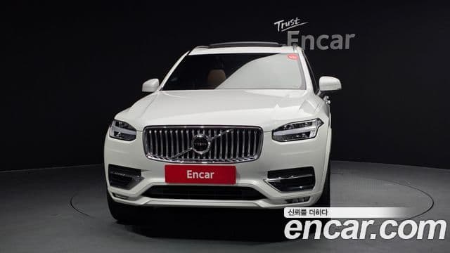 Volvo XC90 2022 — ფოტო 3/20
