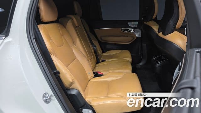 Volvo XC90 2022 — ფოტო 12/20