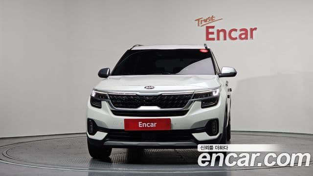 Kia Seltos 2020 — Фото 2/20