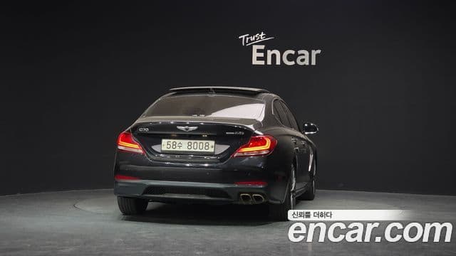 Genesis G70 2018 — ფოტო 15/20