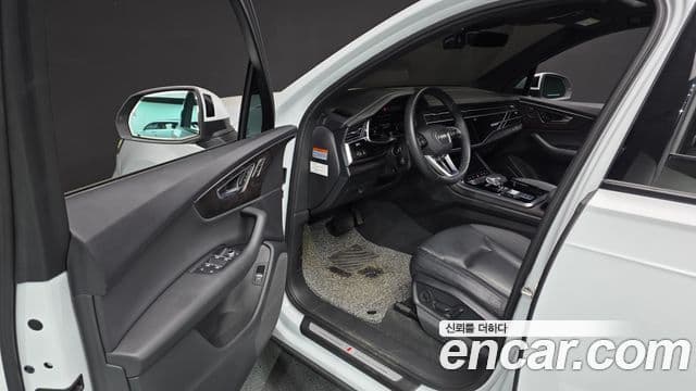 Audi Q7 2023 — Photo 11/20