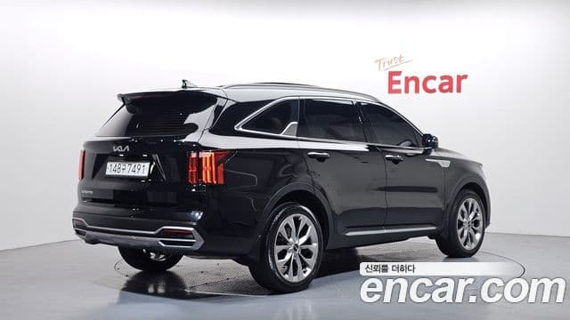 Kia Sorento 2023 — ფოტო 2/20