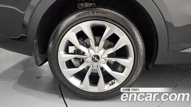 Kia Sorento 2023 — ფოტო 5/20