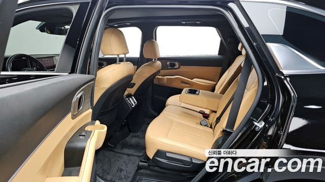 Kia Sorento 2023 — ფოტო 11/20
