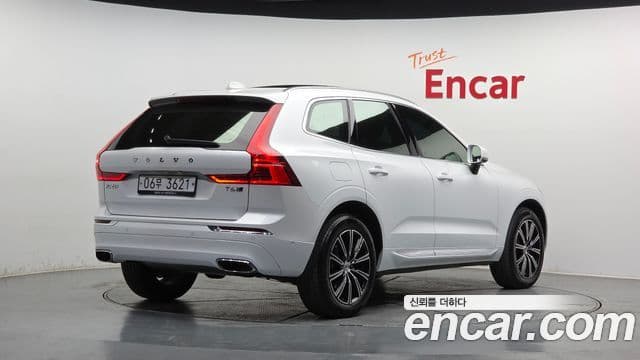 Volvo XC60 2019 — Şəkil 2/20